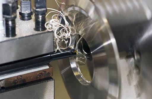 تراشکاری قطعات صنعتی