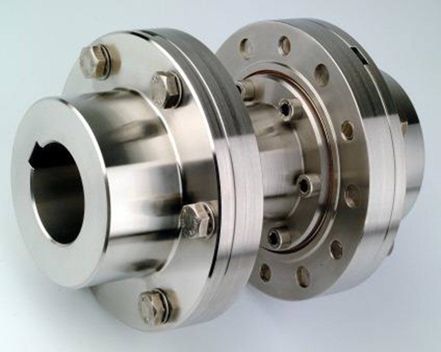 آیا آکوصنعت کیان خدمات سفارشی سازی ارائه می دهد؟